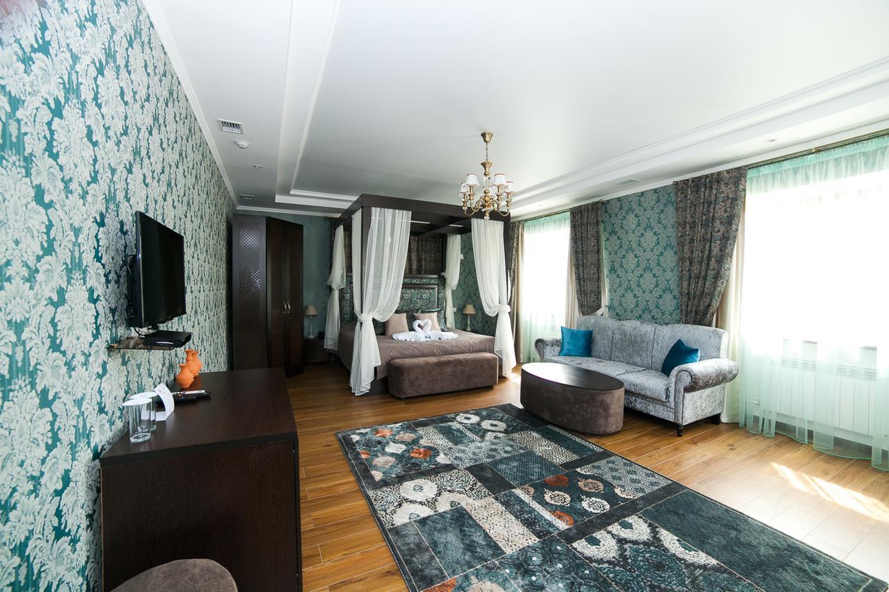 Park Hotel 卡拉甘达 外观 照片